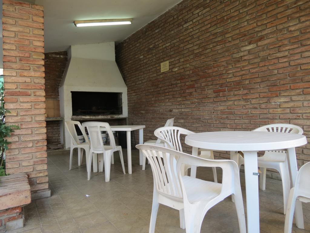 Hotel Arenales Villa Carlos Paz Exterior photo